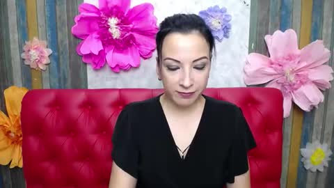 ElizabethSho online show from September 16, 2025, 5:47 pm