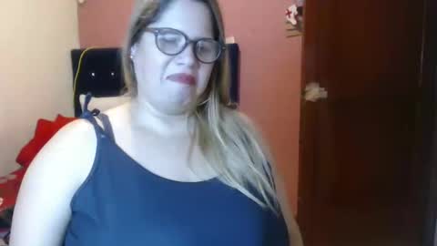 Snapshot of elizabethtaylor1 chatting on February 14, 2025, 1:18 pm Elizabeth online show from February 14, 2025, 1:18 pm