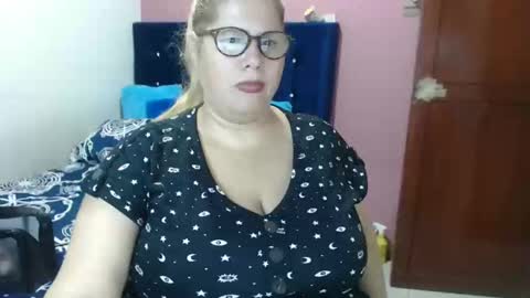 Snapshot of elizabethtaylor1 chatting on March 6, 2025, 10:26 pm Elizabeth online show from March 6, 2025, 10:26 pm