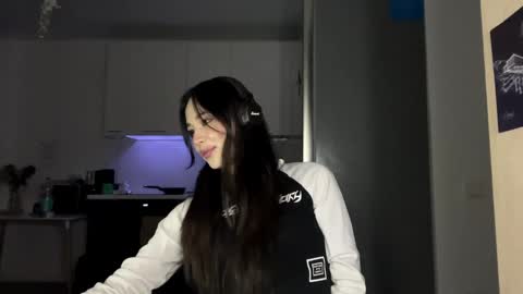 Elizabet online show from April 5, 2026, 7:33 pm