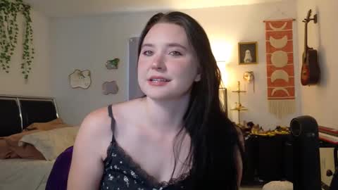 Eliza online show from September 18, 2025, 12:40 pm