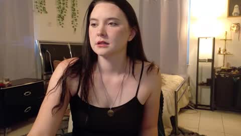 Eliza online show from October 18, 2025, 11:33 am