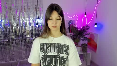 Eliza online show from December 5, 2024, 4:12 pm