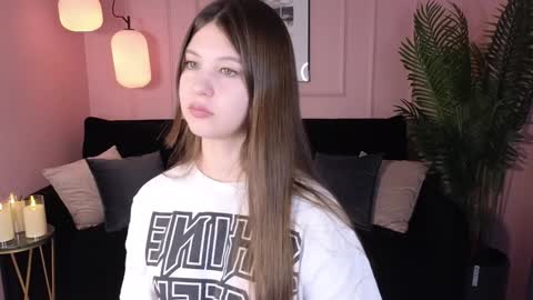 Eliza online show from December 26, 2024, 4:36 pm