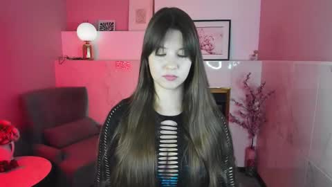 Eliza online show from November 4, 2025, 1:43 pm