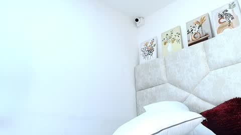 Eliza online show from November 15, 2025, 11:29 am