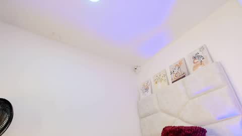 Eliza online show from April 7, 2026, 12:38 pm