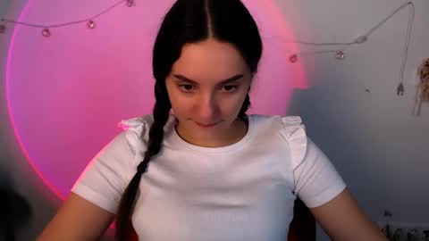 elizsun online show from February 18, 2026, 8:54 am