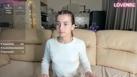 Eliz                               online show from February 27, 2025, 3:48 pm