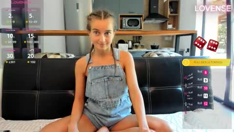 Eliz                               online show from September 30, 2025, 10:20 am