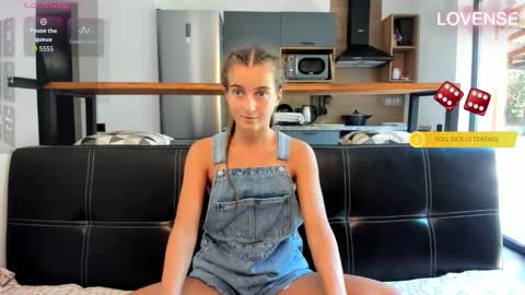 Eliz                               online show from October 6, 2025, 9:51 am