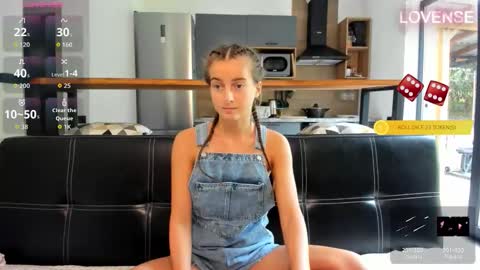 Eliz                               online show from October 16, 2025, 8:48 am