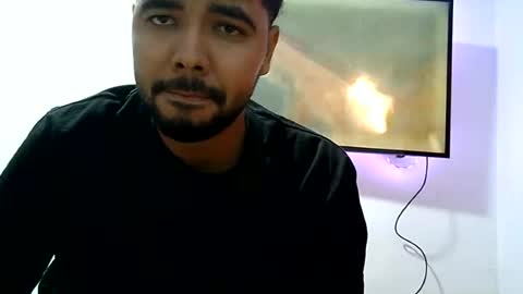 Snapshot of elkingcol chatting on August 1, 2026, 2:44 am elkingcol online show from August 1, 2026, 2:44 am