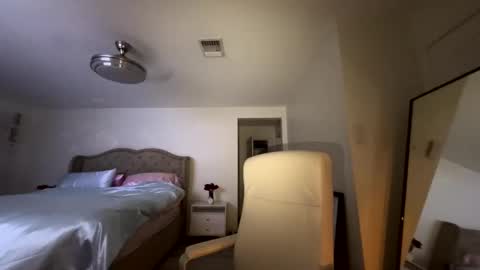 ella_ella_ella_ay online show from November 5, 2025, 2:33 am