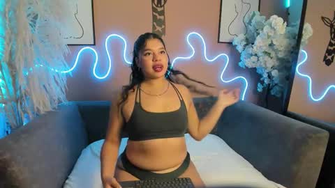 Ella online show from November 22, 2025, 12:15 pm