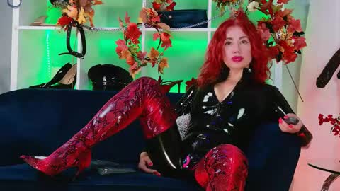 ella_kross online show from September 25, 2025, 4:05 am