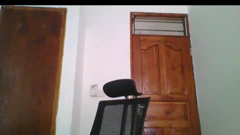 Ella online show from February 20, 2025, 7:45 am