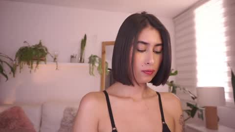 Snapshot of ella_owen chatting on April 23, 2026, 4:20 pm ELLA OWEN online show from April 23, 2026, 4:20 pm