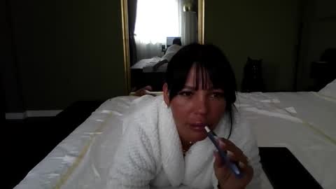 Snapshot of ella_sweety0 chatting on June 3, 2026, 6:49 am Ella online show from June 3, 2026, 6:49 am