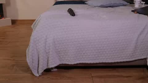 Ella online show from January 24, 2025, 10:30 pm