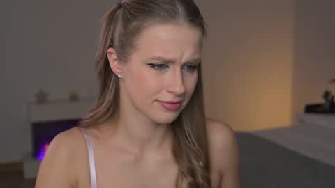 Ella online show from February 1, 2026, 7:23 pm