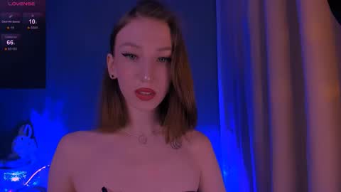 ellaamber online show from December 2, 2025, 3:45 am