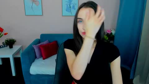 ellaasteele online show from September 24, 2025, 1:25 pm