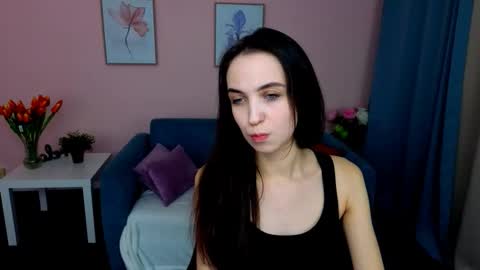ellaasteele online show from October 13, 2025, 9:15 pm