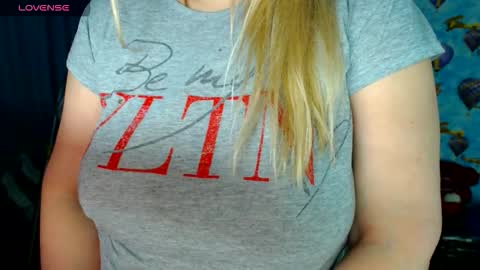  IsaBella  online show from February 21, 2026, 12:55 am