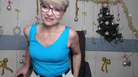 EllaBonito online show from January 9, 2026, 6:38 am