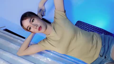 ellah_bonita online show from March 12, 2025, 10:05 am