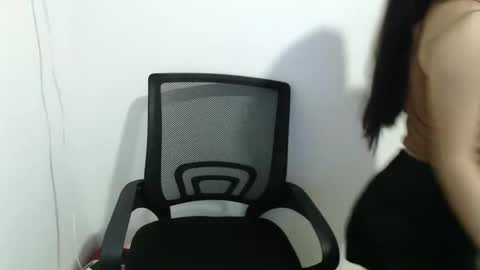 Ellah online show from October 23, 2025, 10:14 am