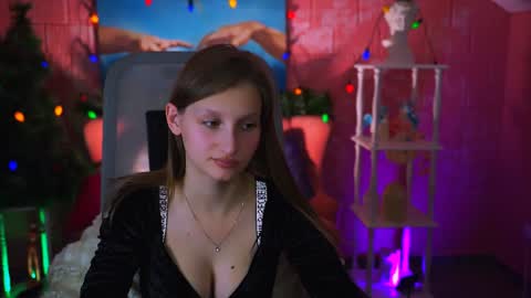 Ella online show from December 30, 2024, 9:59 am