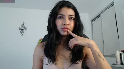 Snapshot of ellajonz chatting on July 19, 2026, 2:48 am Ella Amoneth online show from July 19, 2026, 2:48 am