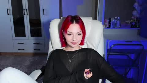 ellales online show from October 8, 2025, 9:29 am