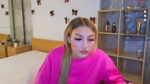 ellamilla online show from December 30, 2024, 8:43 am