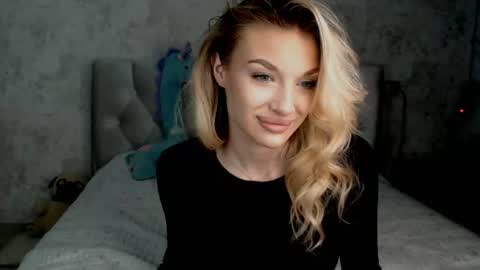 Snapshot of ellamilla chatting on July 2, 2026, 12:55 pm ellamilla online show from July 2, 2026, 12:55 pm