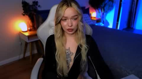 Snapshot of ellatwox chatting on April 24, 2026, 5:43 am Ella online show from April 24, 2026, 5:43 am