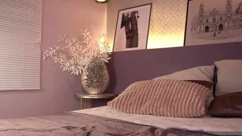 Elle Diane online show from January 8, 2025, 3:08 am