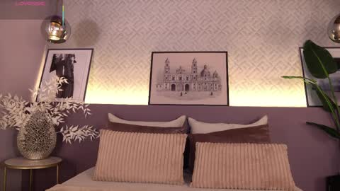 Elle Diane online show from March 24, 2026, 10:48 pm