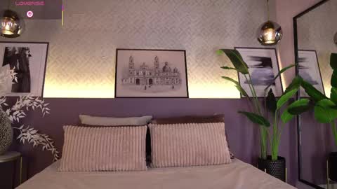 Elle Diane online show from April 17, 2026, 11:19 pm