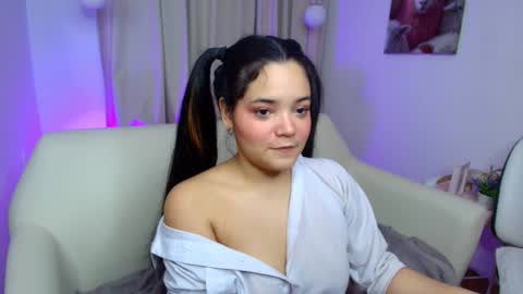 elli_snow online show from November 11, 2025, 2:55 am