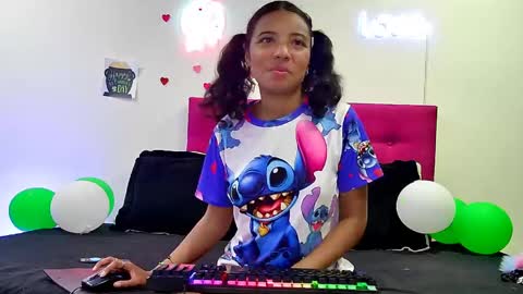 Snapshot of ellie_cute7 chatting on April 17, 2026, 7:39 pm ellie_cute7 online show from April 17, 2026, 7:39 pm