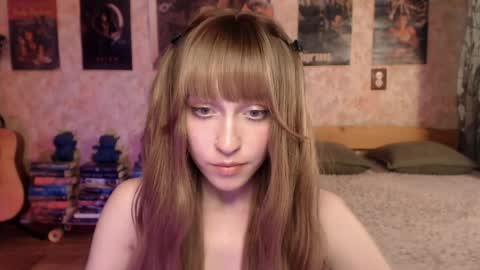 ellie_friendly online show from June 8, 2026, 12:16 pm