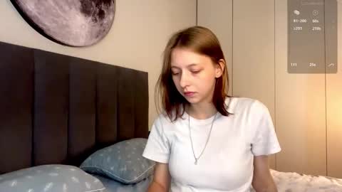 Ellie online show from September 14, 2025, 7:07 am