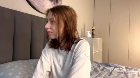 Ellie online show from September 18, 2025, 6:59 am