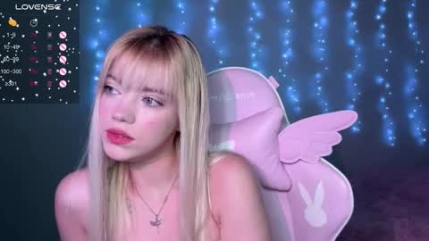 ellie online show from November 25, 2025, 6:52 pm