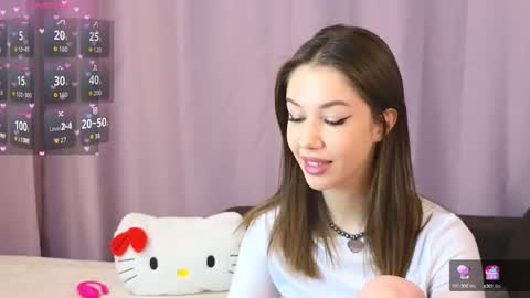 ellie online show from October 13, 2025, 6:52 pm