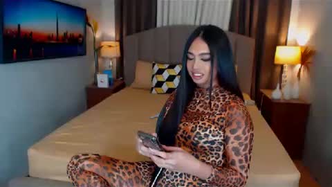 Snapshot of elliecummers chatting on January 25, 2025, 7:28 pm ellie online show from January 25, 2025, 7:28 pm