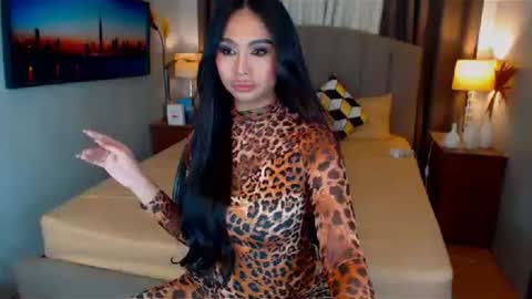 Snapshot of elliecummers chatting on January 28, 2025, 12:47 am ellie online show from January 28, 2025, 12:47 am